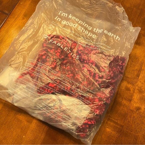 NWT 2X Fabletics On The Go Powerhold High Waisted 6” Short - Picture 3 of 6